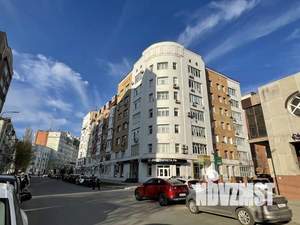 4-к квартира, вторичка, 201м2, 3/7 этаж