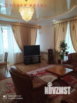 4-к квартира, вторичка, 168м2, 3/4 этаж