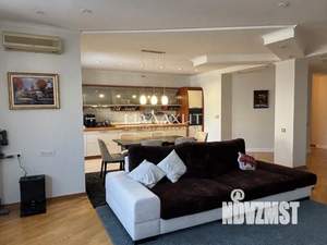 4-к квартира, вторичка, 156м2, 6/9 этаж