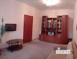 2-к квартира, вторичка, 42м2, 1/4 этаж