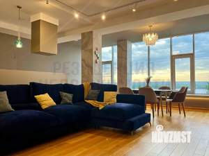 4-к квартира, вторичка, 150м2, 2/4 этаж