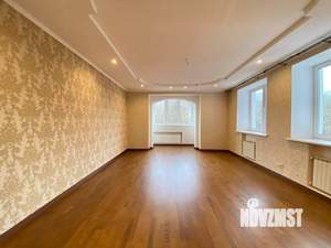 3-к квартира, вторичка, 130м2, 4/10 этаж