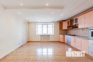 3-к квартира, вторичка, 125м2, 7/10 этаж