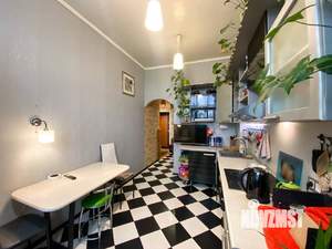 2-к квартира, вторичка, 64м2, 4/4 этаж