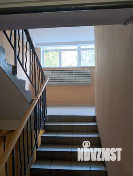 3-к квартира, вторичка, 63м2, 1/9 этаж