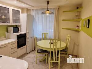 2-к квартира, вторичка, 52м2, 1/9 этаж