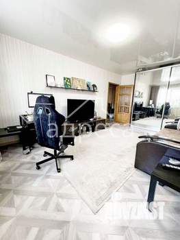 3-к квартира, вторичка, 72м2, 4/10 этаж