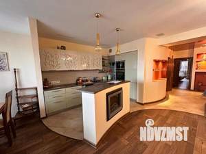 2-к квартира, вторичка, 78м2, 10/10 этаж